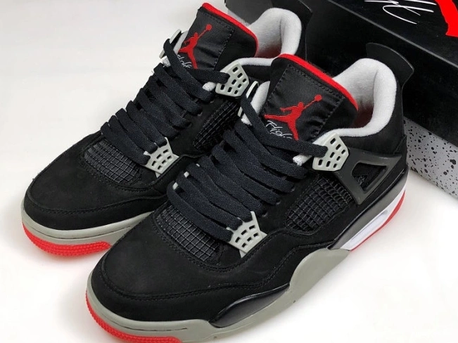 4 JORDAN CEMENT RETRO 308497-060 BLACK 1208